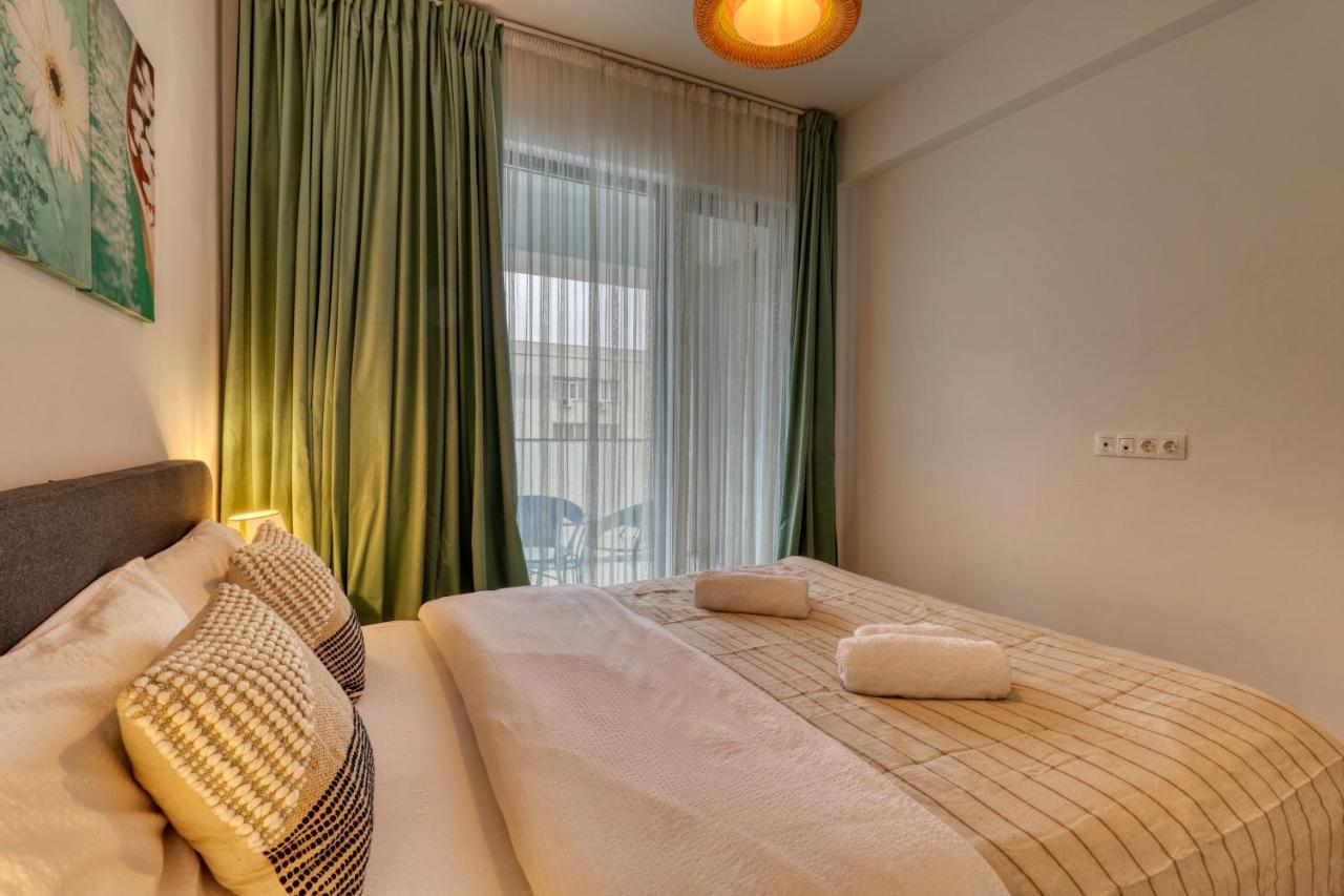 Relaxation Station - My Charming, Cosy&Inviting Apt - Smart Thermostat - Private Parking - Ior Park - Long Term Price Cuts Bukares Bagian luar foto